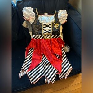 🏴‍☠️ Pirate costume 🎃